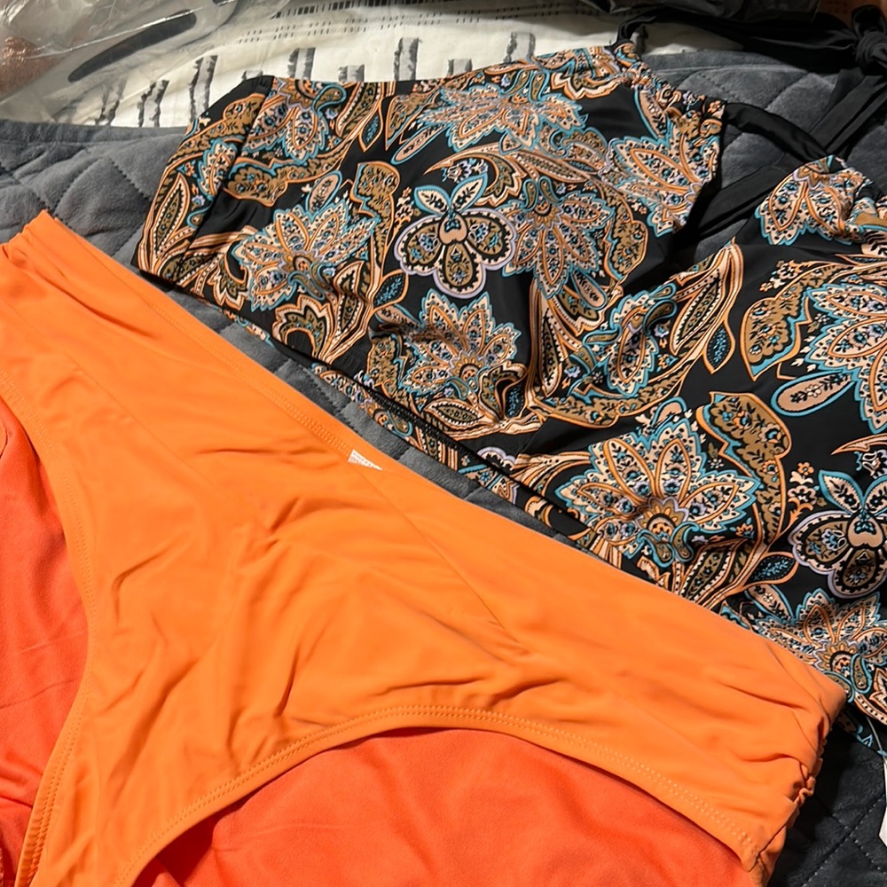 Printed keyhole plus top